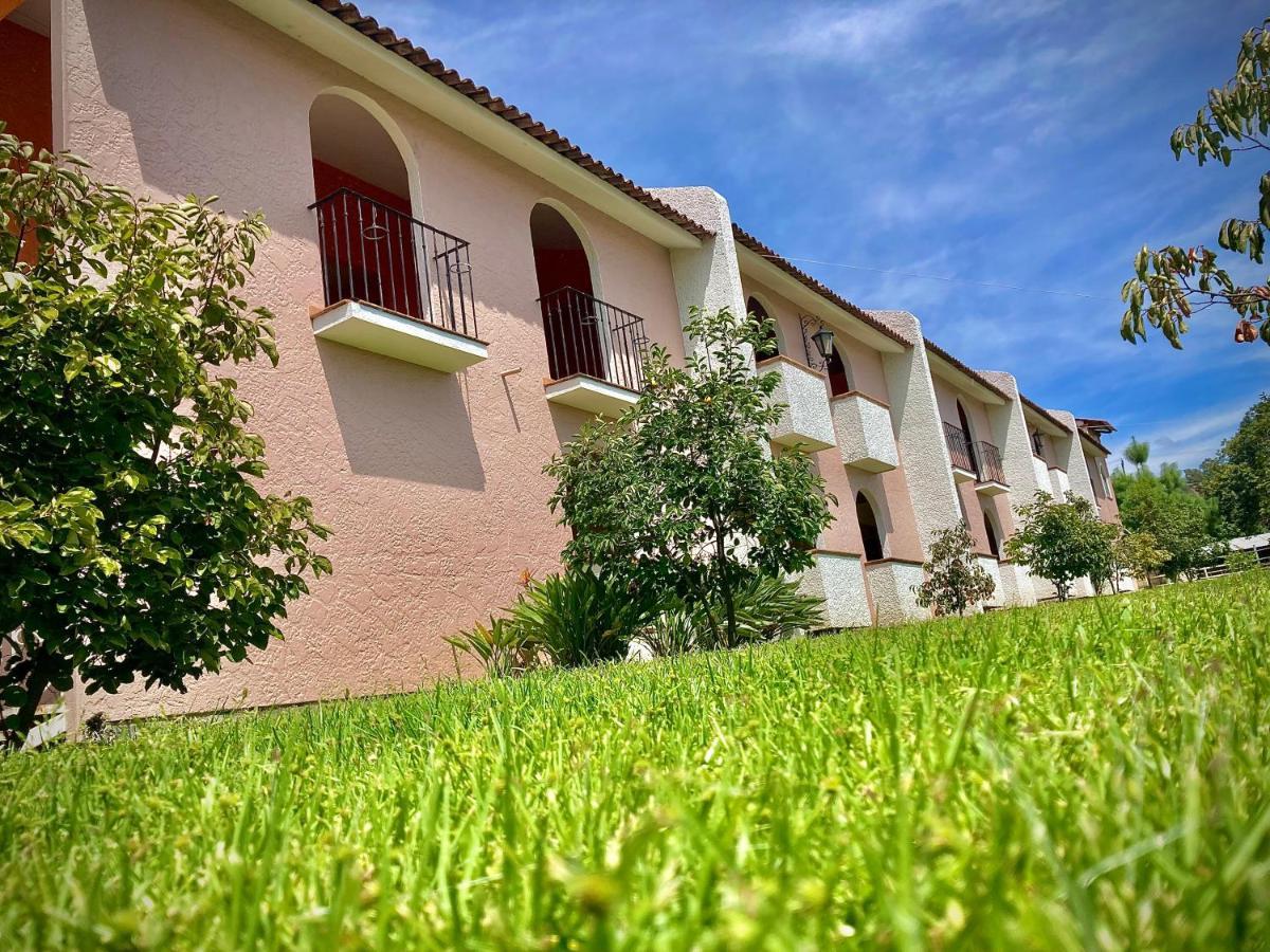 Hotel Ojo De Agua Ciudad Hidalgo Exterior foto